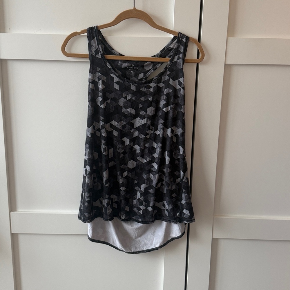 Athleta Black and Gray Geometric Tank Top - Picture 3 of 6